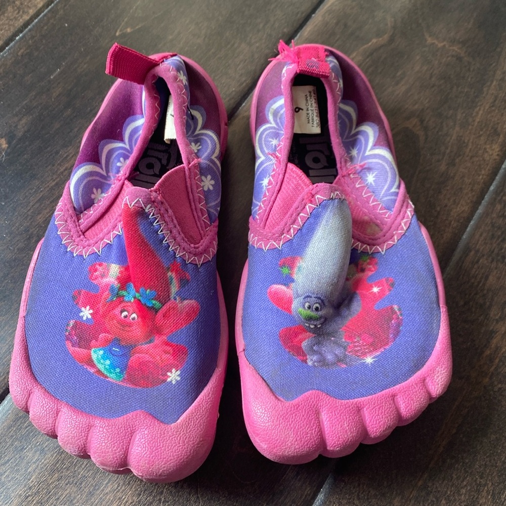 Dreamworks Trolls Water Shoes 9T